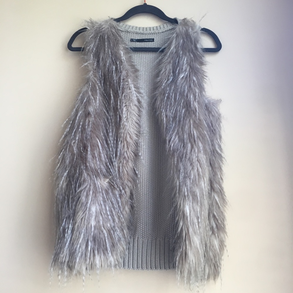EUC Maurices fur vest